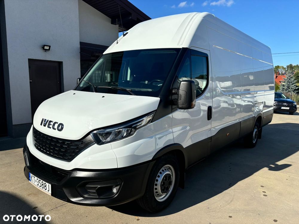 Iveco Daily 35S18 Maxi Blaszak Długi Furgon 3.0 Blaszak L4H3