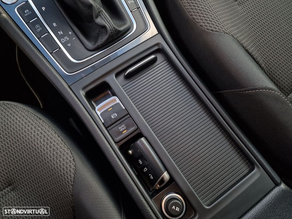 VW Golf 1.4 TSi ACT Confortline DSG - 23