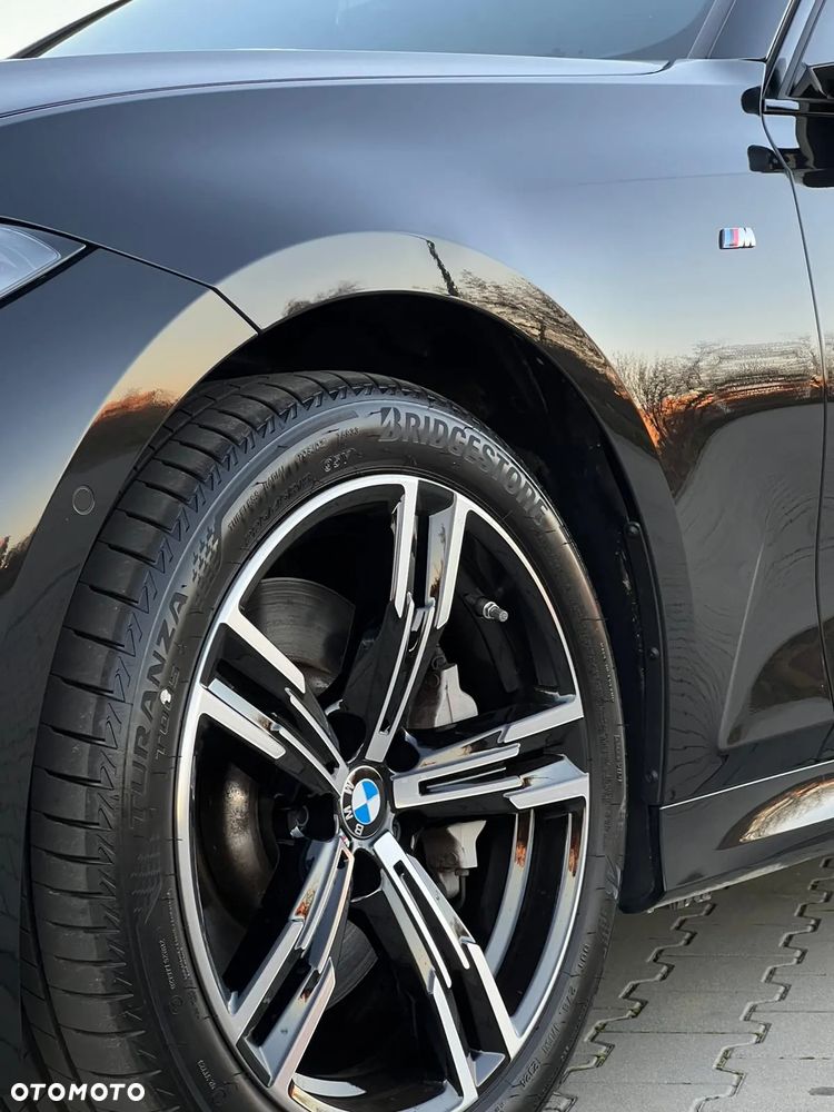 BMW Seria 3 330i xDrive M Sport - 15