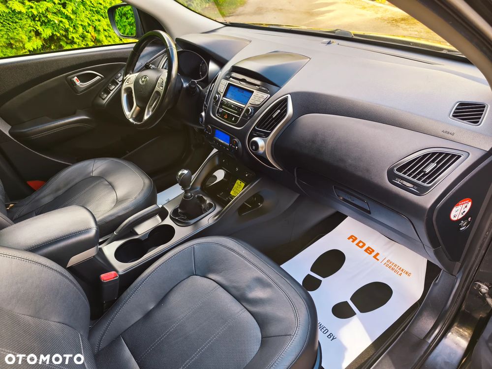 Hyundai ix35 1.7 CRDi Premium 2WD - 18