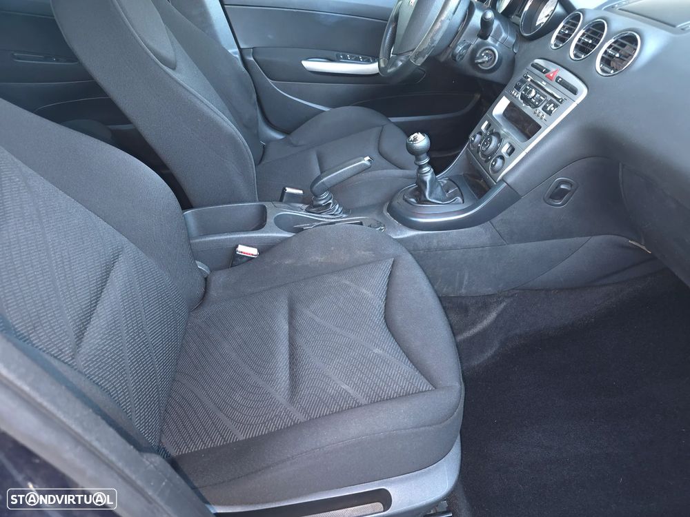 Peugeot 308 SW 1.6 HDi Executive CVM6 - 12