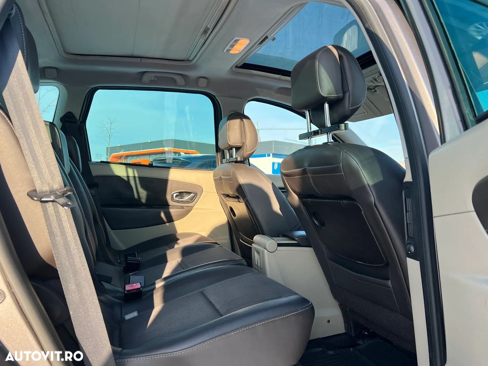 Renault Scenic 1.9dCi Privilege - 9