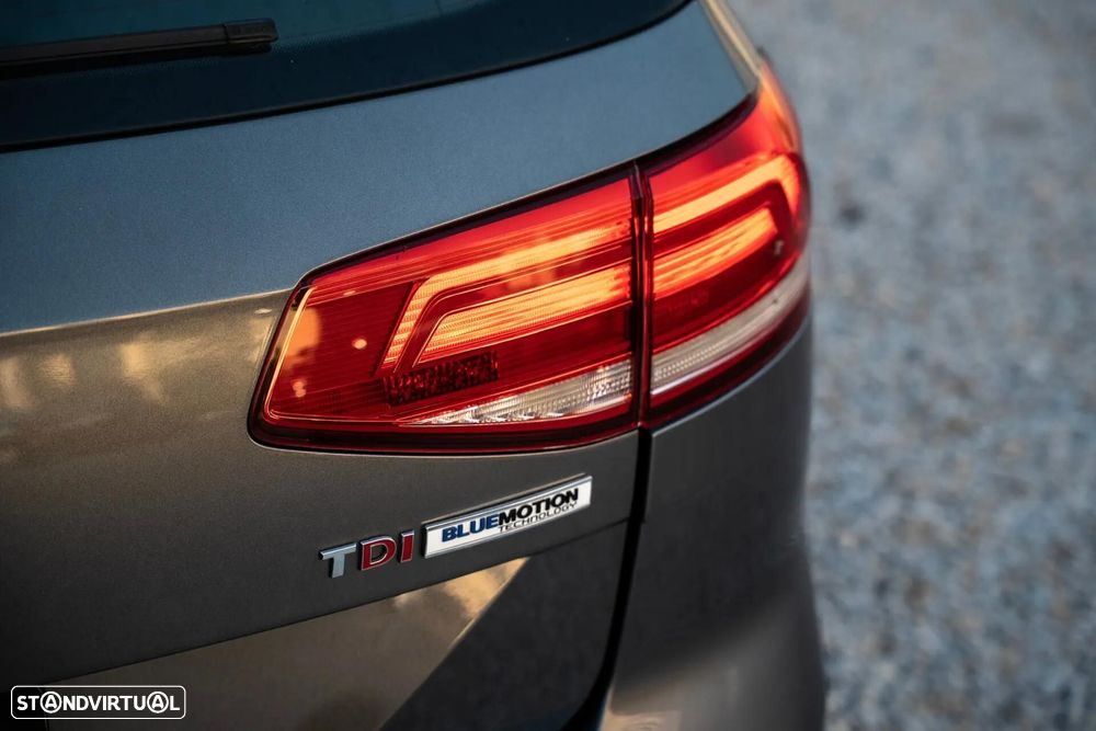 VW Passat Variant 1.6 TDI BlueMotion - 33