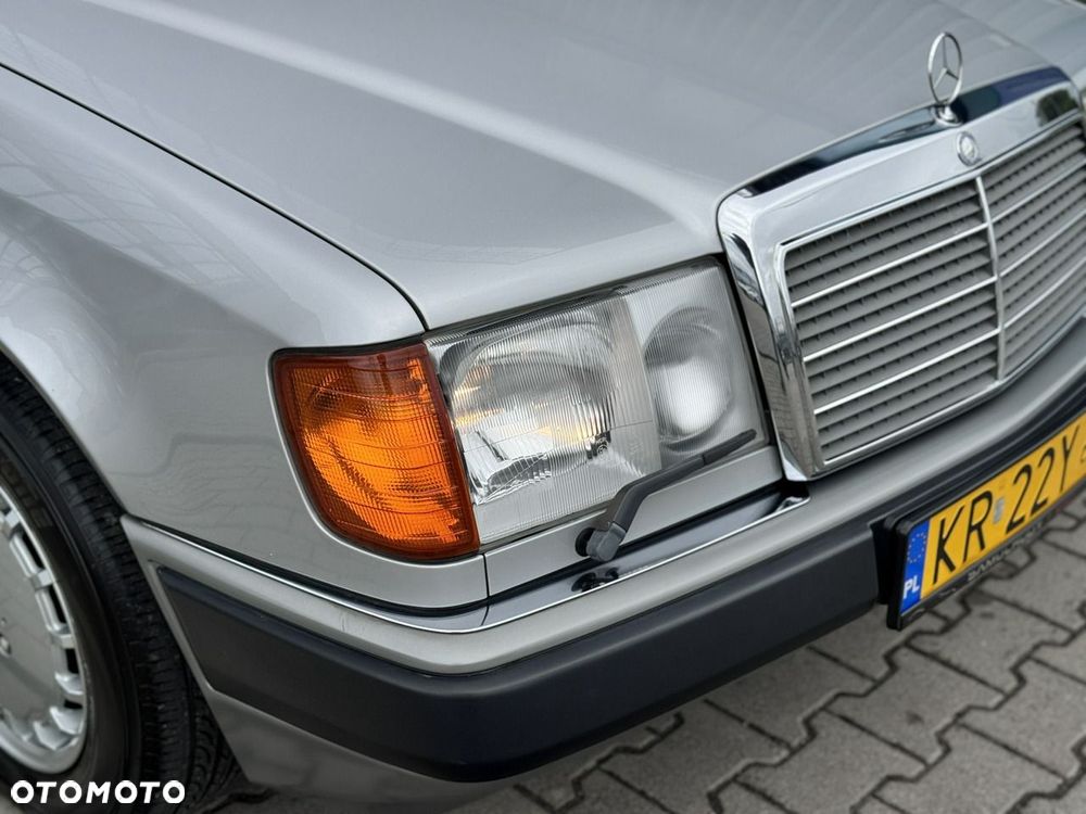 Mercedes-Benz W124 (1984-1993) - 12