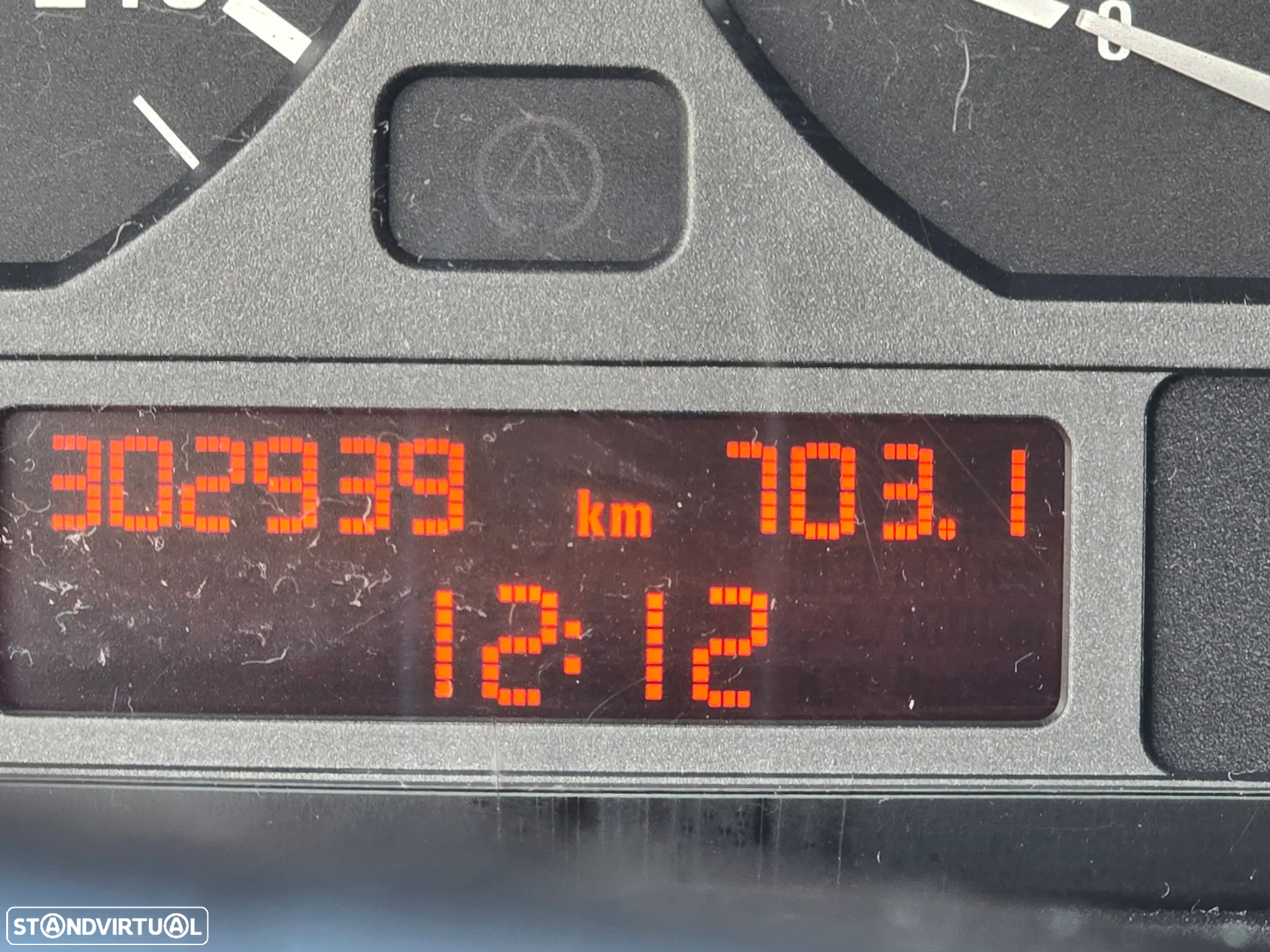BMW 320 d Touring - 6