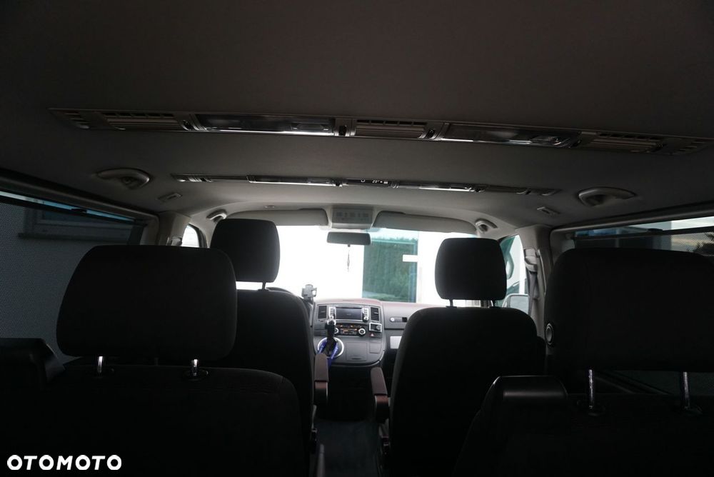 Volkswagen Multivan - 26