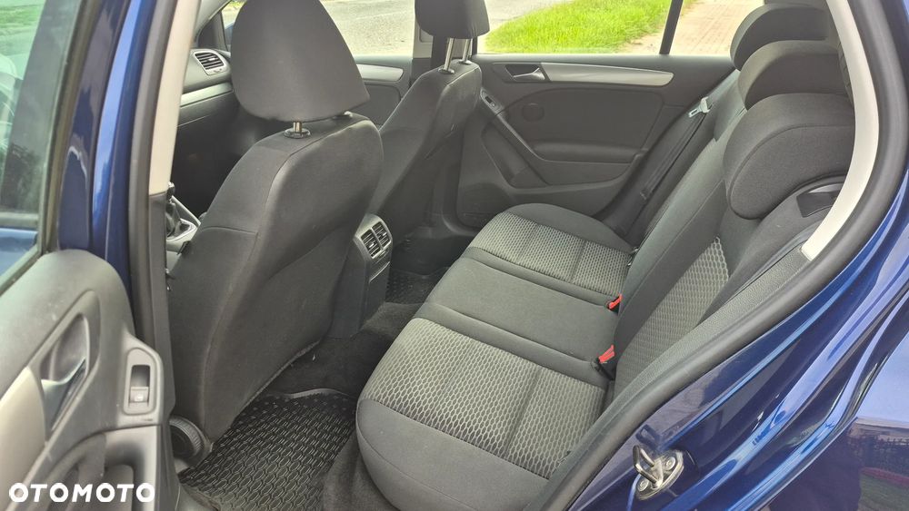 Volkswagen Golf 1.6 Comfortline - 29