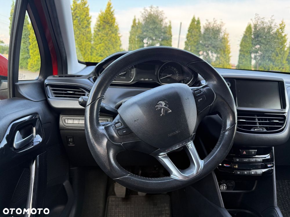 Peugeot 208 1.2 PureTech Allure - 13