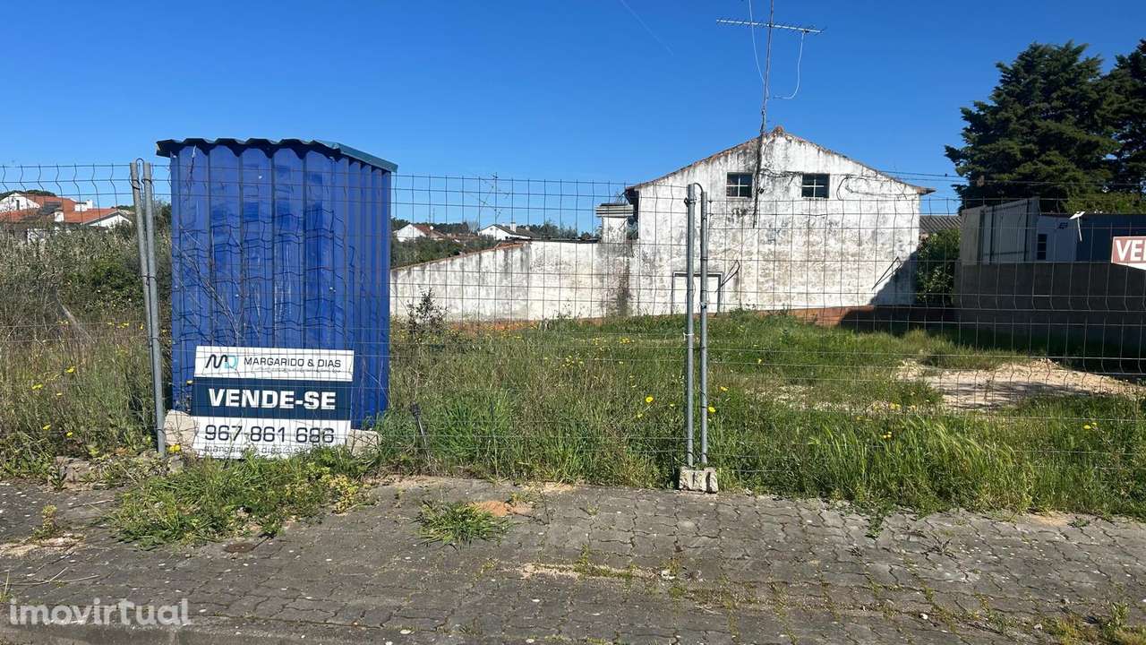 Terreno urbano de 259m² com acesso pavimentado - Grande imagem: 3/4