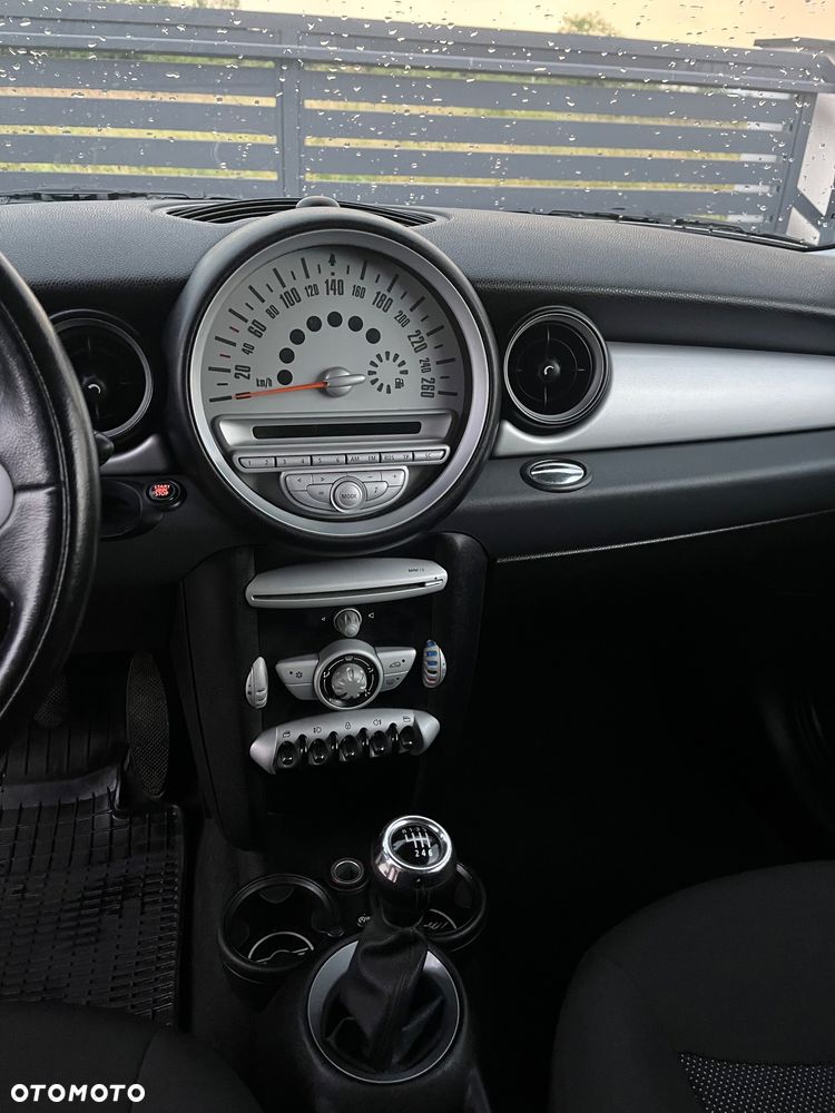 MINI ONE - 10
