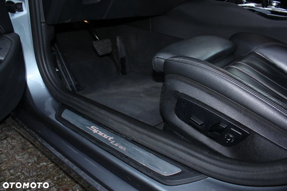 BMW Seria 5 518d Sport Line - 13
