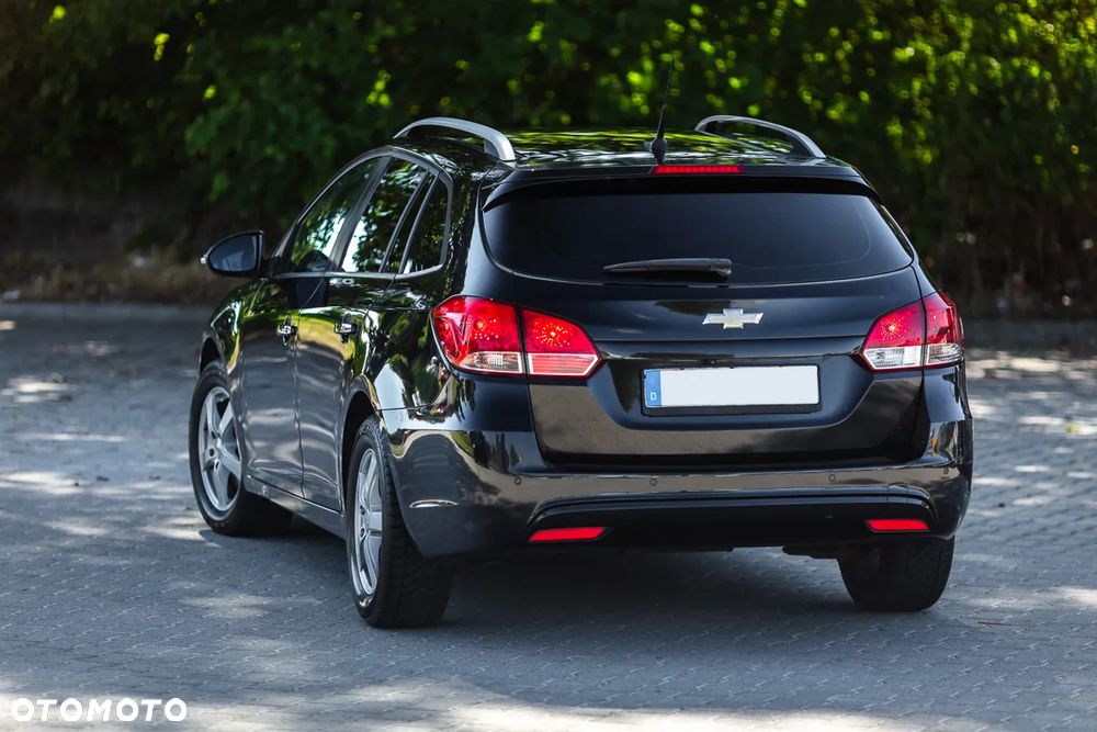 Chevrolet Cruze - 12