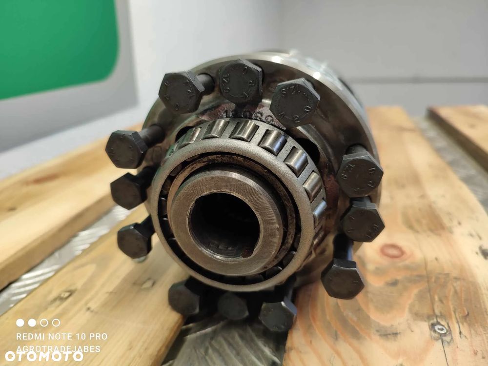 Dyferencjał Massey Ferguson 8937 (13x31) - 5