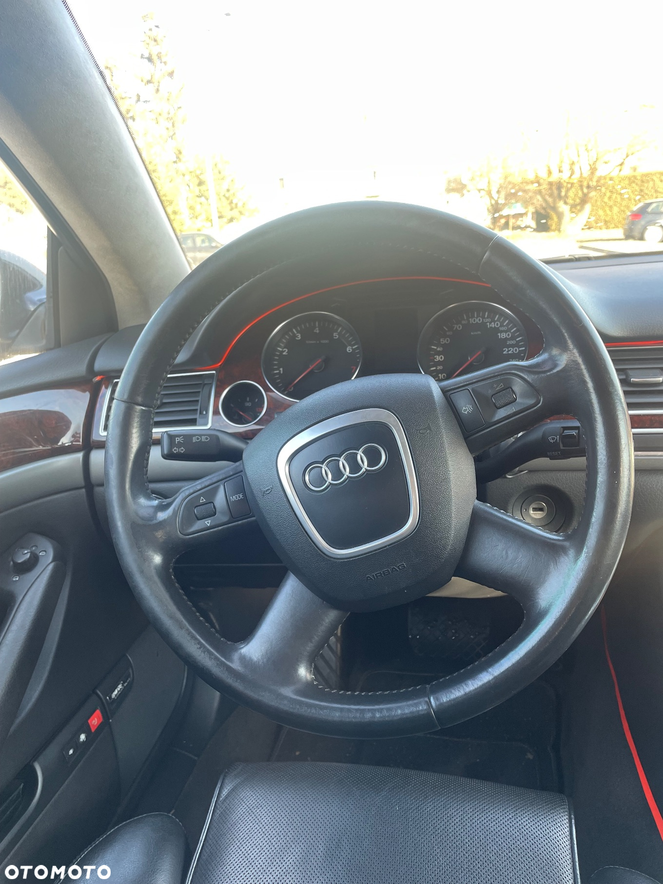 Audi A8 3.7 Quattro - 8