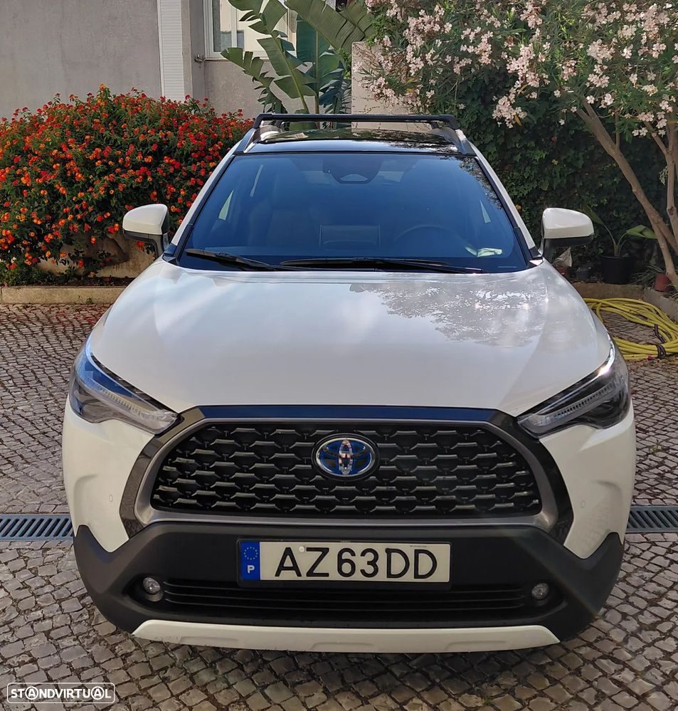 Toyota Corolla Cross 2.0 Hybrid Luxury - 3