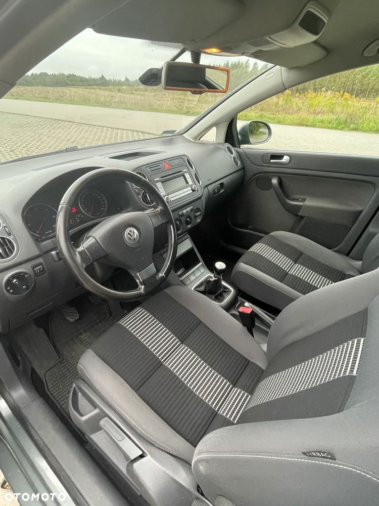 Volkswagen Golf Plus 2.0 TDI Comfortline - 14
