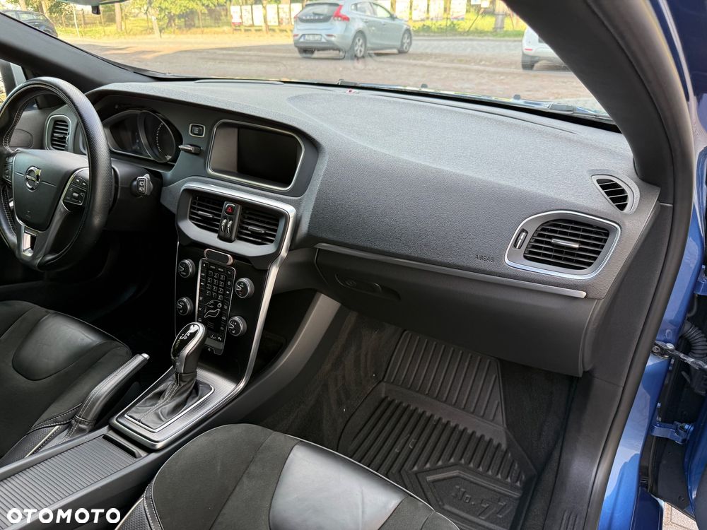 Volvo V40 D2 Drive-E Summum - 28