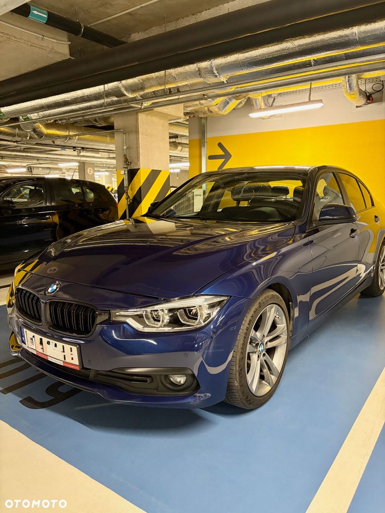BMW Seria 3 320i xDrive - 3