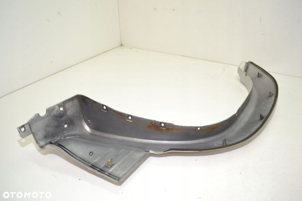 LISTWA NAKŁADKA DRZWI LEWY TYŁ MITSUBISHI PAJERO II - 4