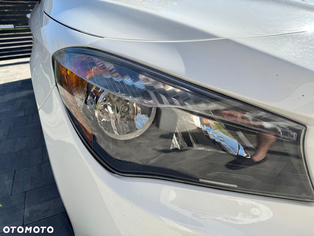 Mercedes-Benz CLA 250 4Matic 7G-DCT Sport - 9