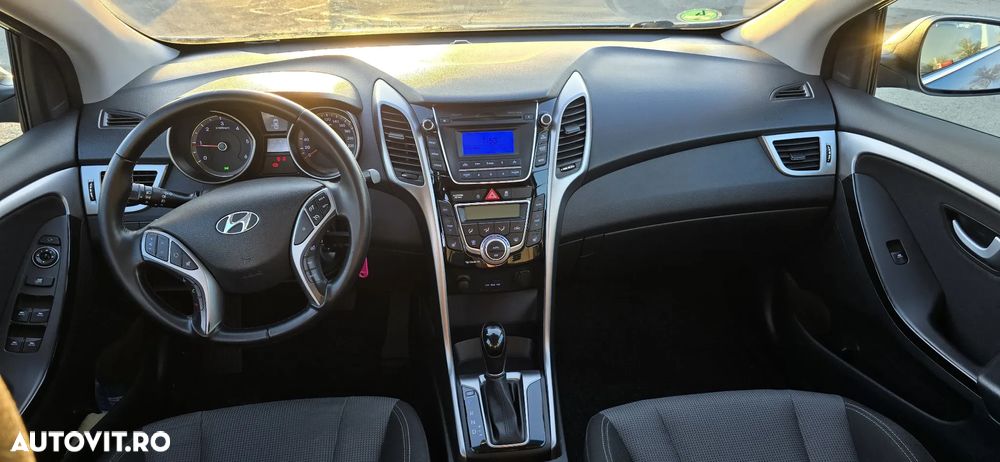 Hyundai i30 1.6 CRDI Automatik Style - 7