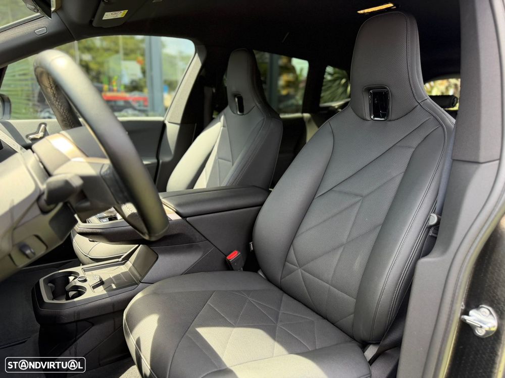 BMW iX xDrive 40 Pack Desportivo - 17