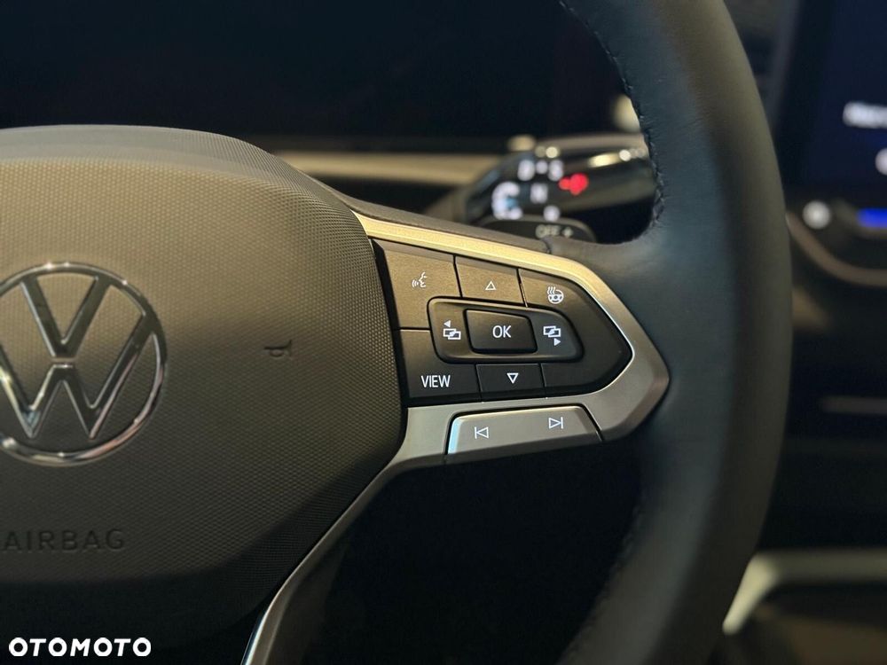 Volkswagen T-Roc 1.5 eTSI Life DSG - 27