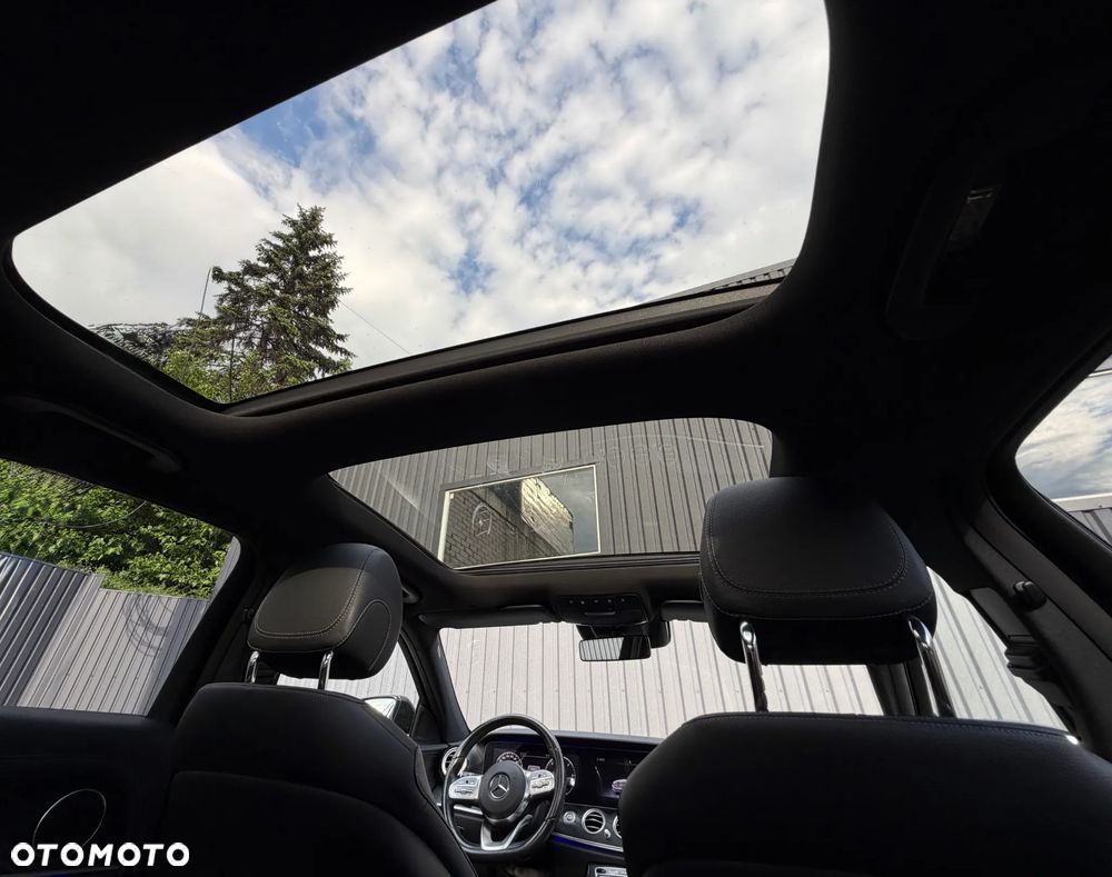 Mercedes-Benz Klasa E 220 d 9G-TRONIC - 27