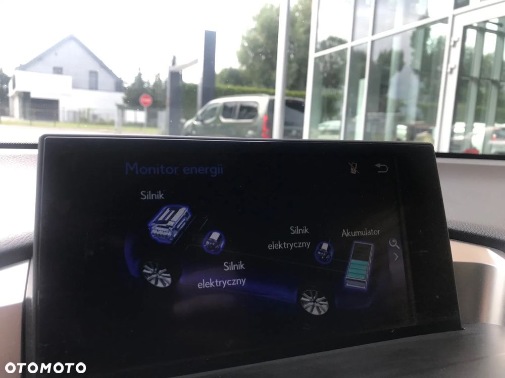 Lexus NX 300h Elite AWD - 25