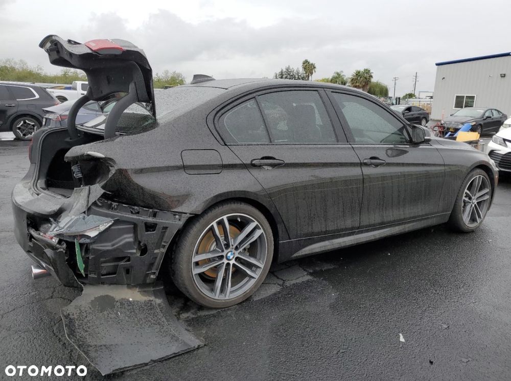 BMW Seria 3 340i Sport Line Shadow sport - 12