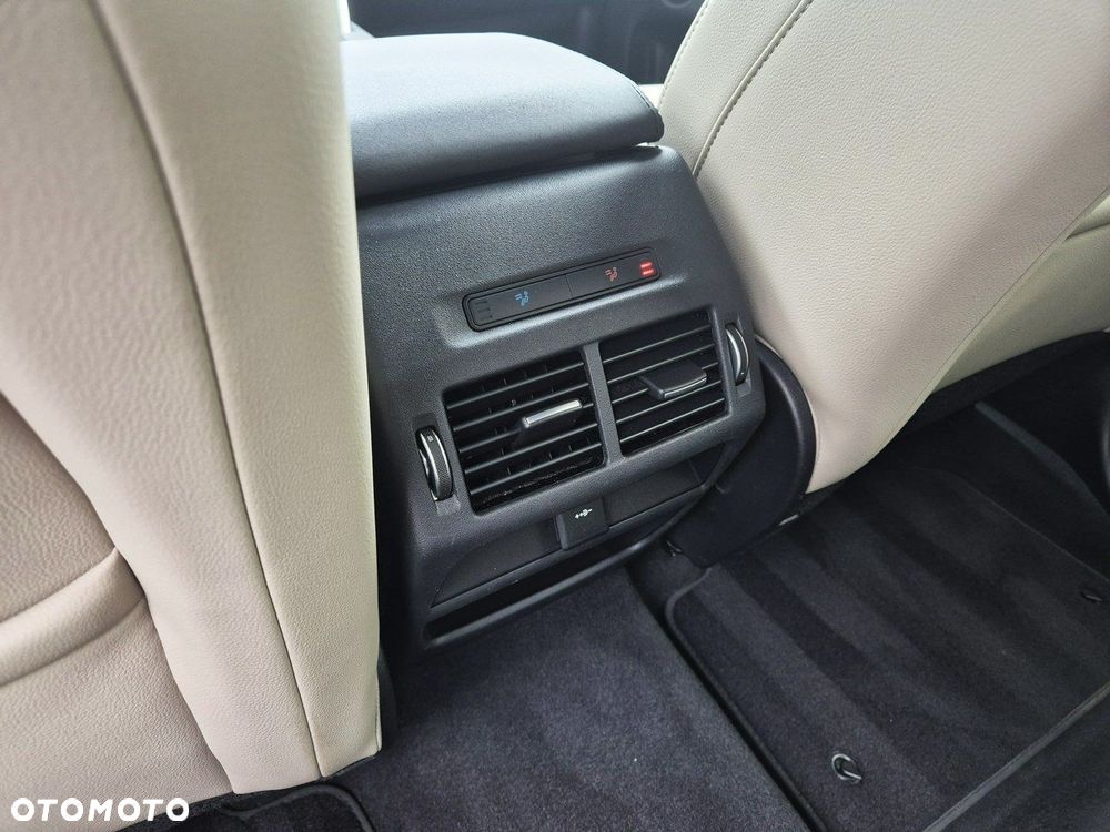 Land Rover Discovery Sport - 28