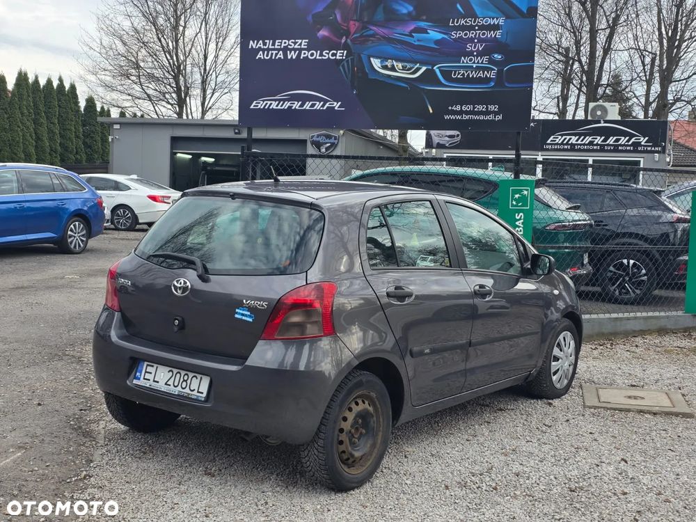 Toyota Yaris 1.3 Terra - 7