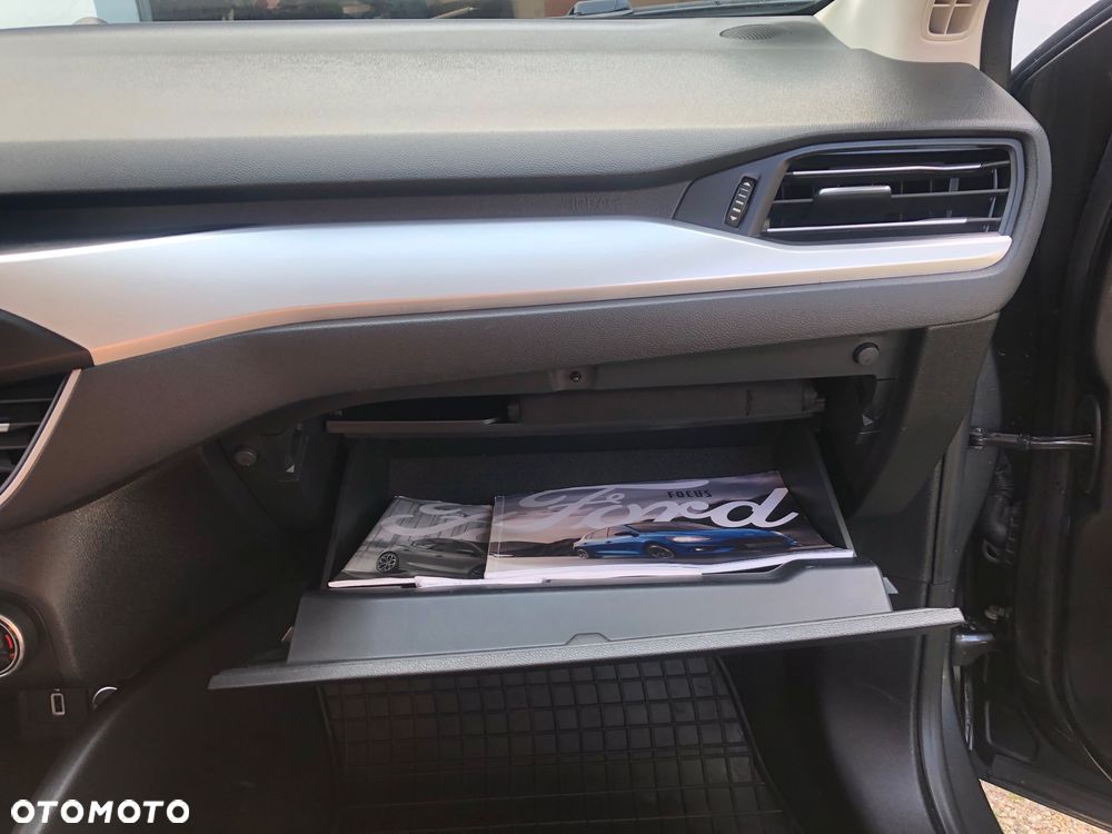 Ford Focus 1.5 EcoBoost SYNC Edition ASS - 13