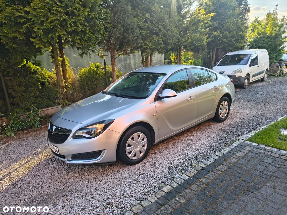 Opel Insignia 1.8 - 2