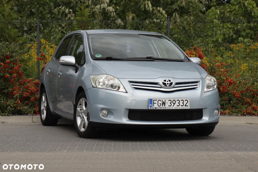Toyota Auris 1.6 Life+ - 7