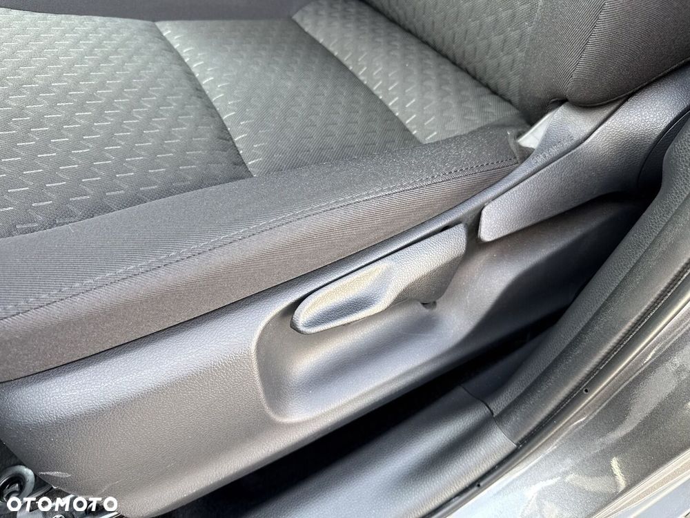 Toyota Yaris Cross Hybrid 1.5 Comfort - 25