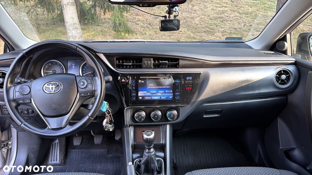 Toyota Corolla 1.6 Comfort - 12