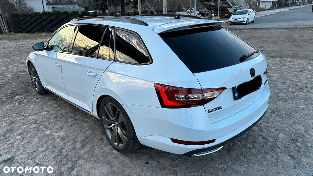 Skoda Superb 2.0 TSI Sportline DSG - 6