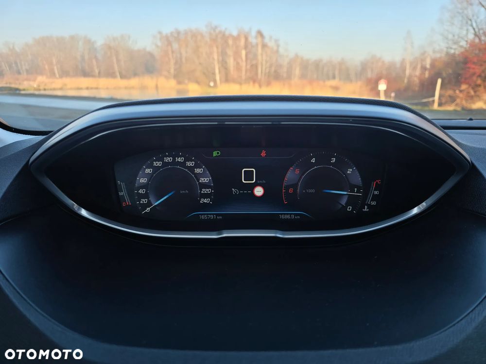 Peugeot 3008 BlueHDi 120 Stop & Start Allure - 17