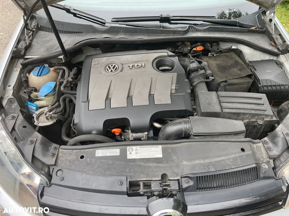 Volkswagen Golf 1.6 TDI BlueMotion Technology DPF Comfortline - 18