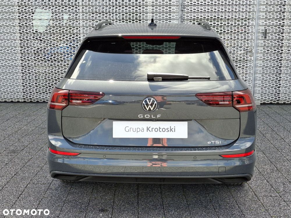 Volkswagen Golf - 6