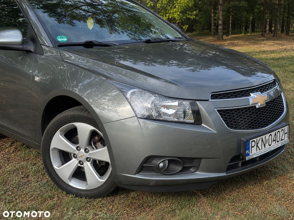 Chevrolet Cruze 1.8 LT - 2