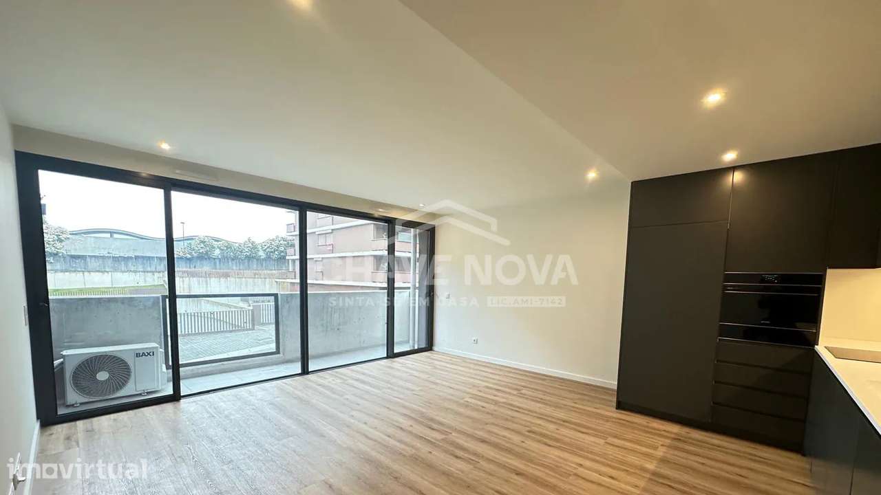 Apartamento T1 c/varanda, garagem e piscina - PRT/01694-TP - Grande imagem: 4/14