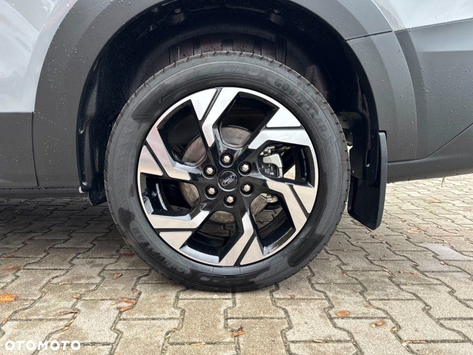 Ford Tourneo Custom - 28