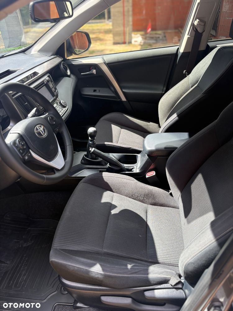 Toyota RAV4 2.0 Premium - 8