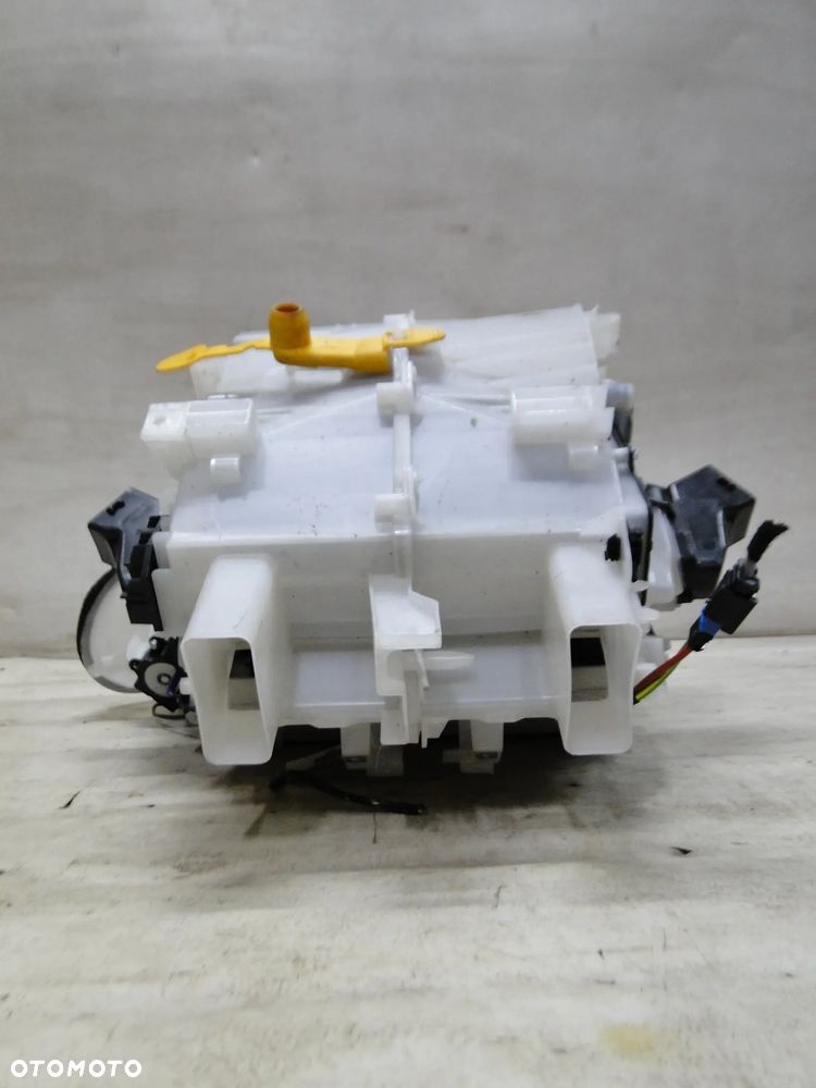 PEUGEOT 208 I NAGRZEWNICA DMUCHAWA NAWIEWU KLIMATYZACJI EUROPA - 6