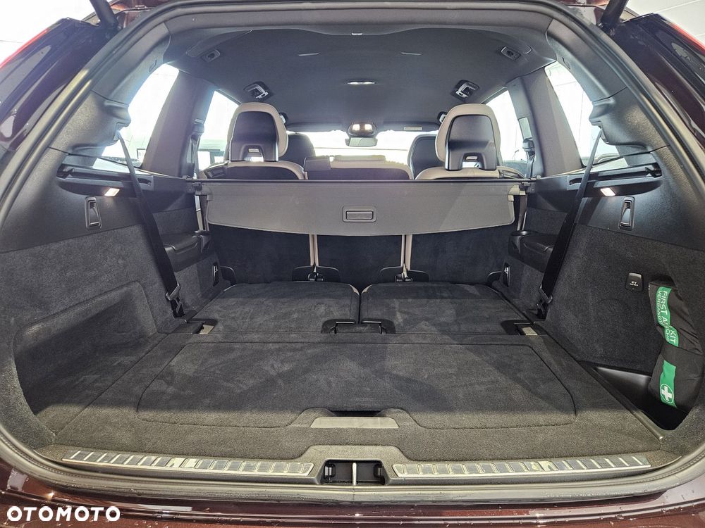 Volvo XC 90 - 37