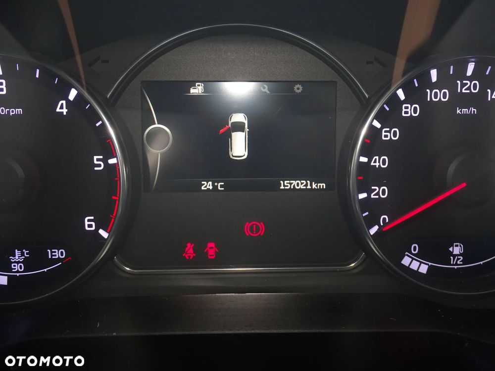 Kia Carens 1.7 CRDi Business Line 7os - 23