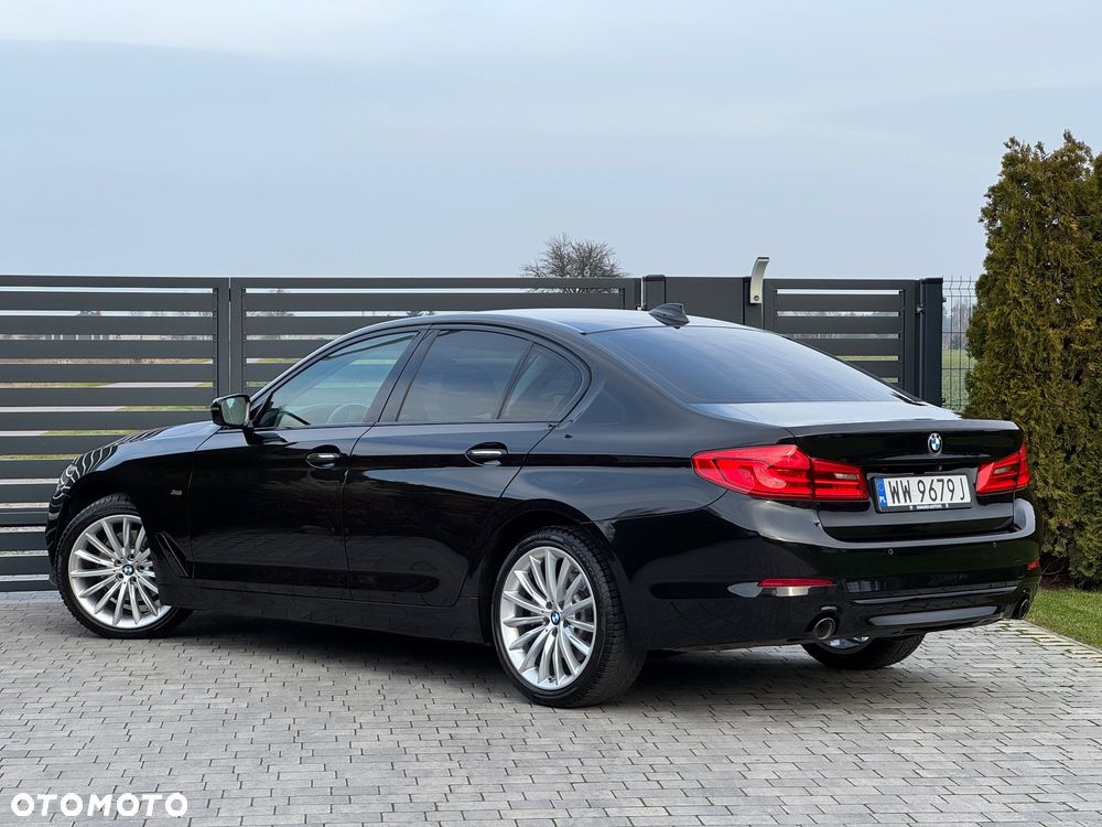 BMW Seria 5 520d Sport Line - 25