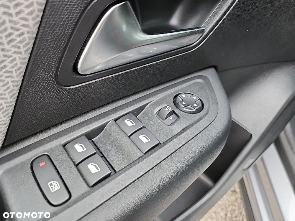 Citroën C4 1.2 PureTech Max S&S EAT8 - 14